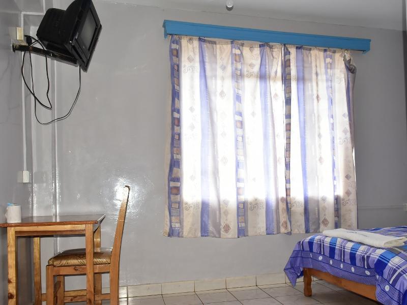 Tickles Hotel Nyeri Exterior foto